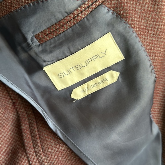 Men’s Blazer. Purchased at Suit Supply Yorkville. Lightly worn. Great condition! - Picture 2 of 2